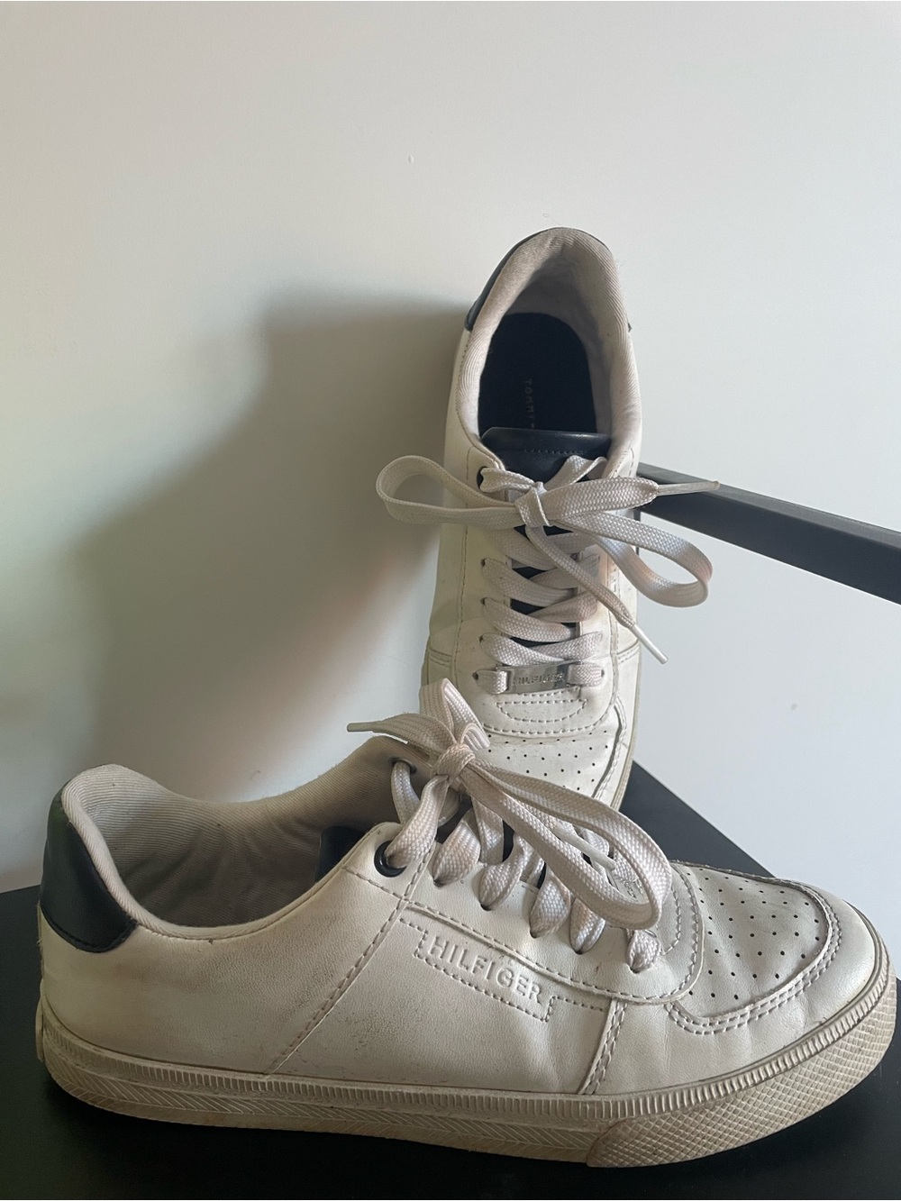 Tommy Hilfiger White Leather Low Top Court Sneakers